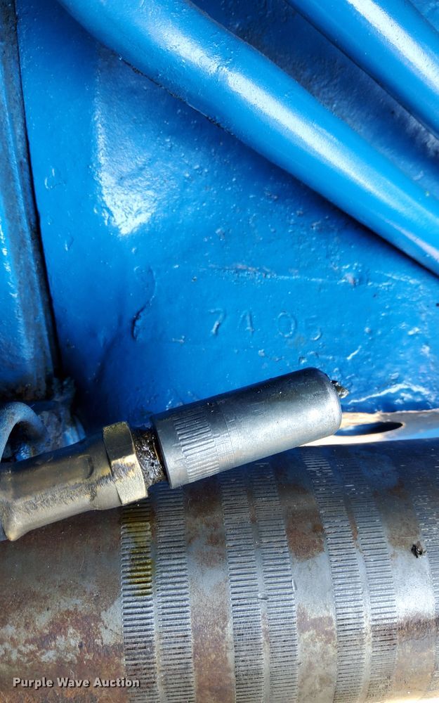 image for item KW9866 Ford 5000  tractor