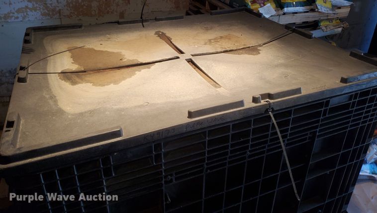 image for item KY9173 (10) Buckhorn CenterFlow bulk seed boxes