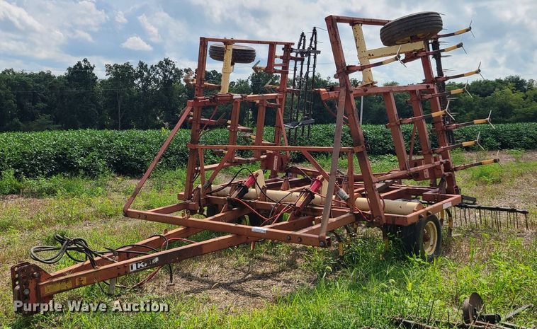 image for item L1268 Krause 4126  field cultivator