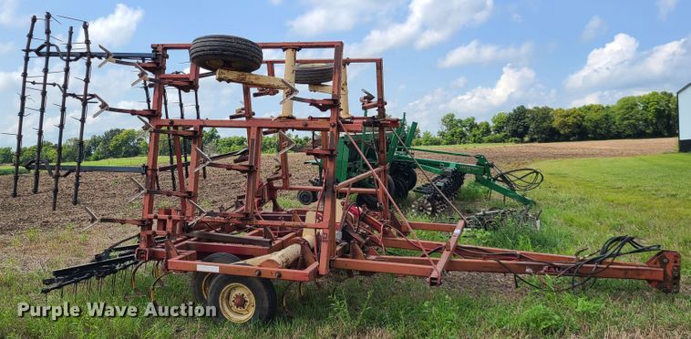 image for item L1268 Krause 4126  field cultivator