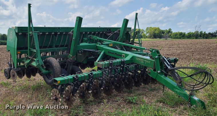 image for item L1269 Great Plains Solid Stand 15  grain drill