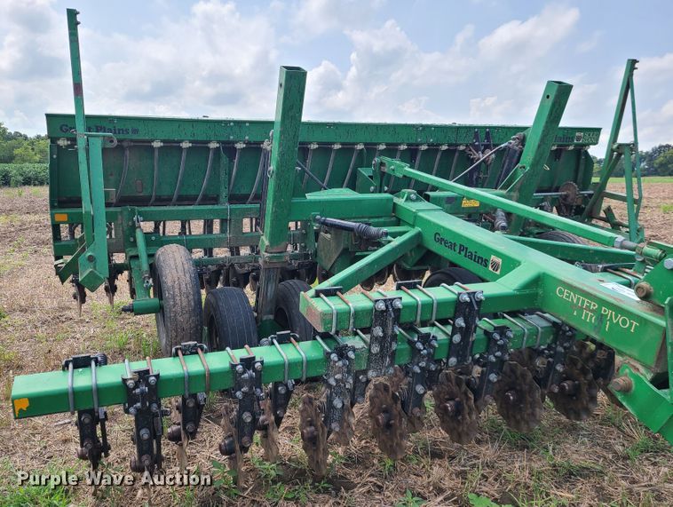 image for item L1269 Great Plains Solid Stand 15  grain drill