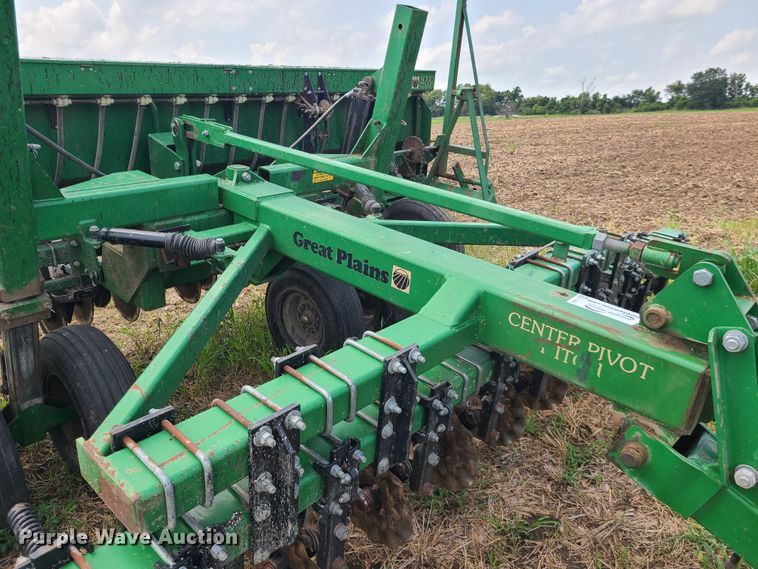 image for item L1269 Great Plains Solid Stand 15  grain drill