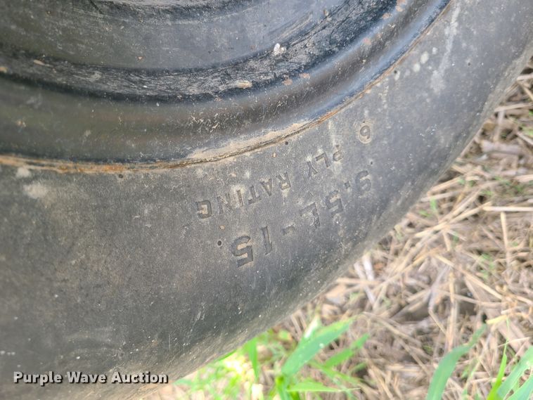 image for item L1269 Great Plains Solid Stand 15  grain drill