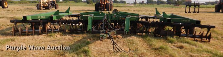 image for item DK2298 John Deere 650  double off-set disk