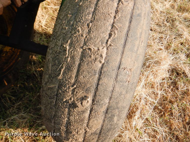 image for item DK2298 John Deere 650  double off-set disk