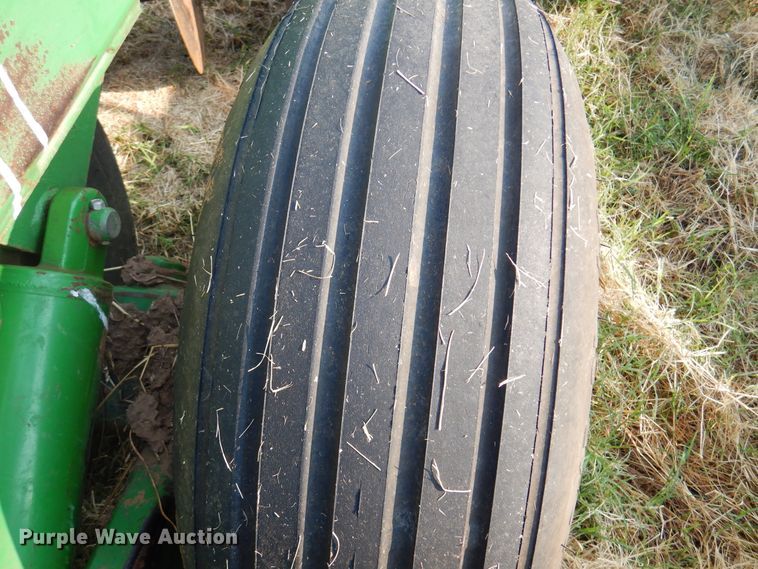 image for item DK2298 John Deere 650  double off-set disk