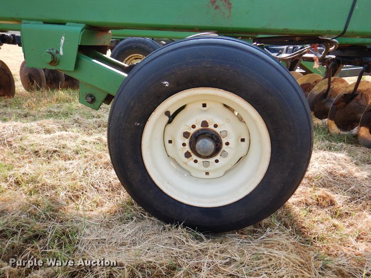 image for item DK2298 John Deere 650  double off-set disk