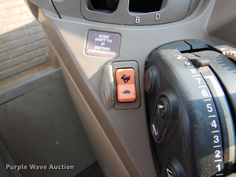 image for item DK2301 2014 John Deere 6105R  tractor