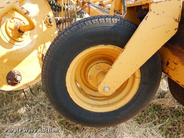 image for item DK2303 Vermeer R23A  hay rake