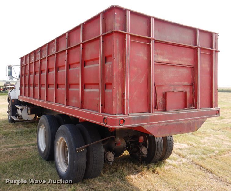 image for item DK2311 1995 Ford Aeromax L9000  grain truck