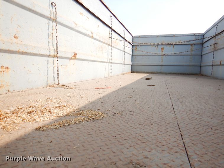 image for item DK2311 1995 Ford Aeromax L9000  grain truck