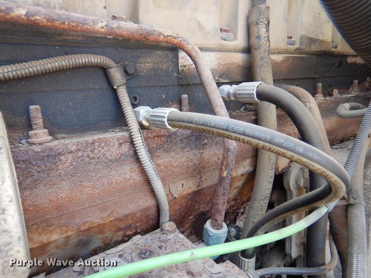 image for item DK2311 1995 Ford Aeromax L9000  grain truck