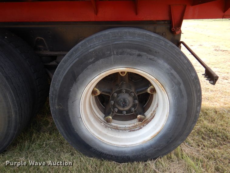 image for item DK2311 1995 Ford Aeromax L9000  grain truck