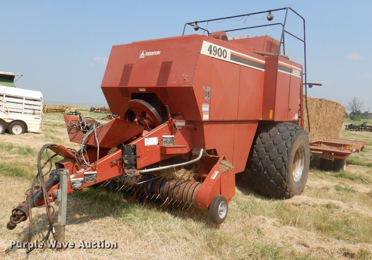image for item DK2313 1989 Hesston 4900  large square baler