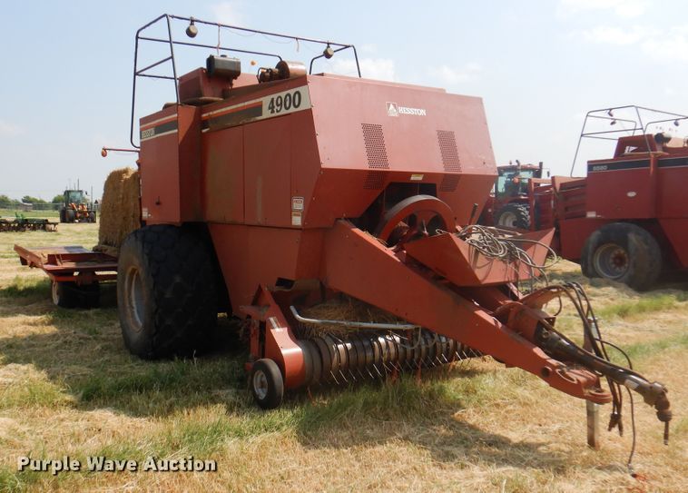 image for item DK2313 1989 Hesston 4900  large square baler