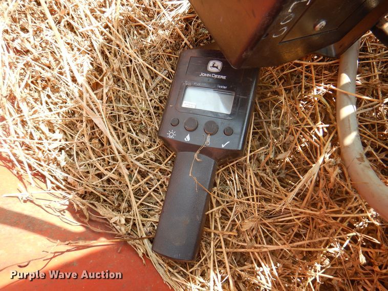 image for item DK2313 1989 Hesston 4900  large square baler