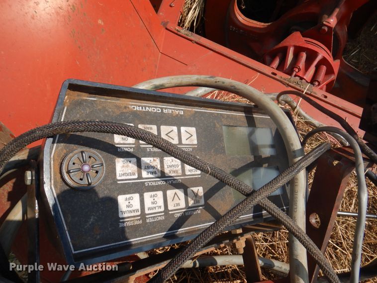 image for item DK2313 1989 Hesston 4900  large square baler