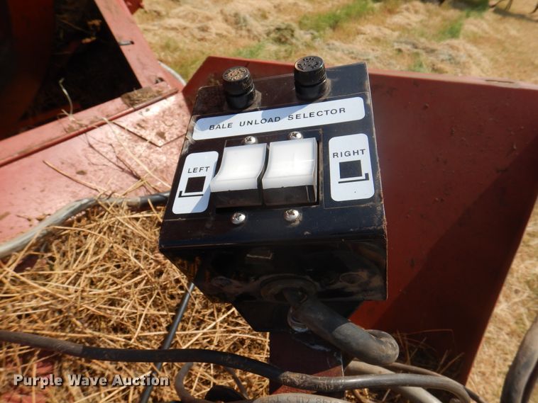 image for item DK2313 1989 Hesston 4900  large square baler