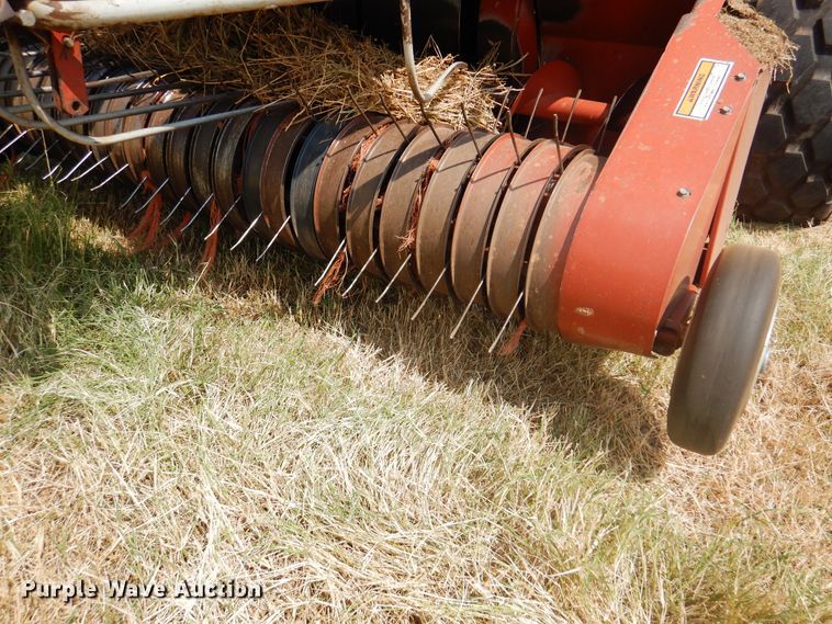 image for item DK2313 1989 Hesston 4900  large square baler