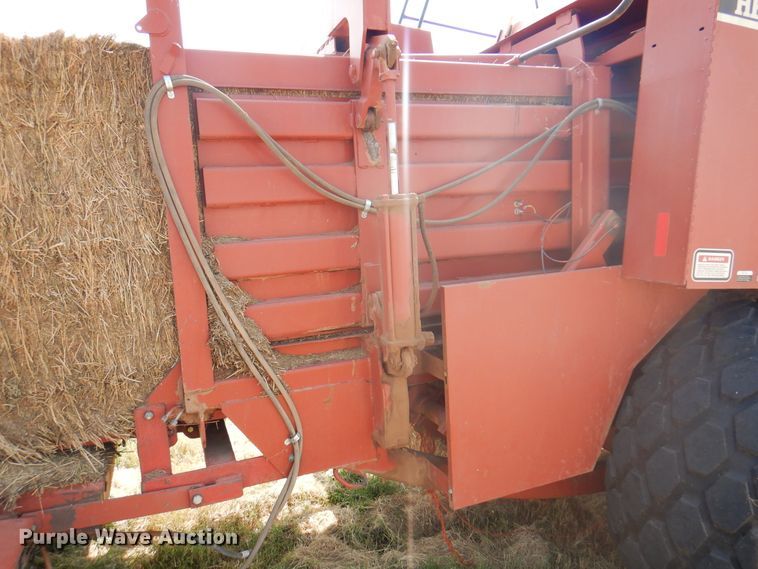 image for item DK2313 1989 Hesston 4900  large square baler