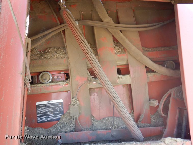 image for item DK2313 1989 Hesston 4900  large square baler