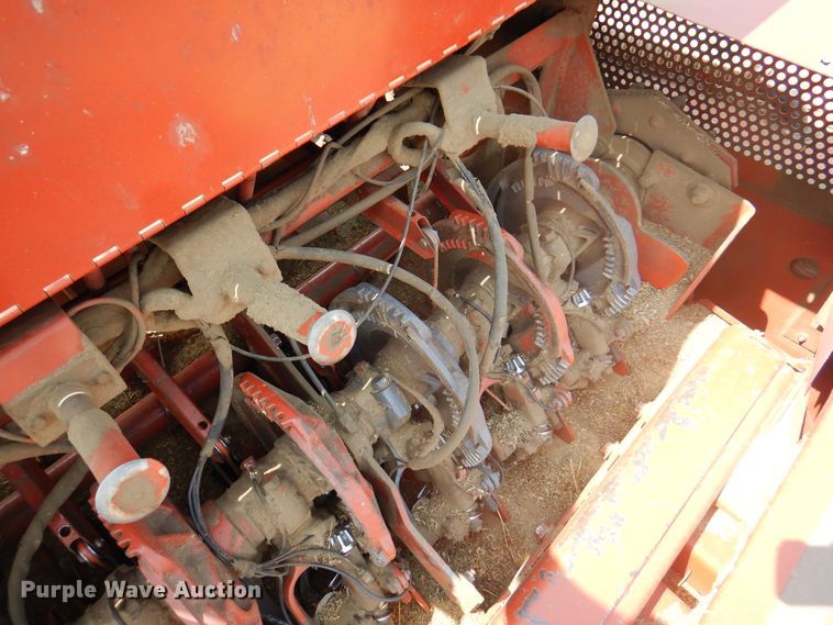 image for item DK2313 1989 Hesston 4900  large square baler