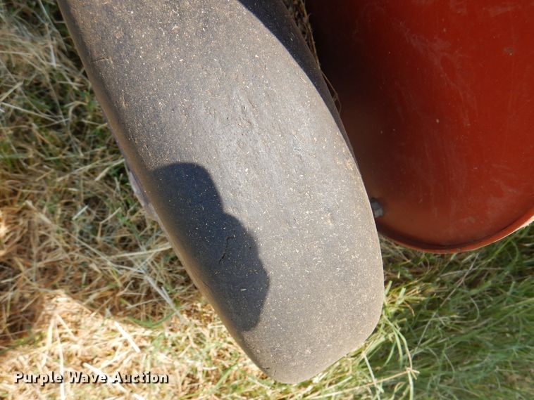 image for item DK2313 1989 Hesston 4900  large square baler