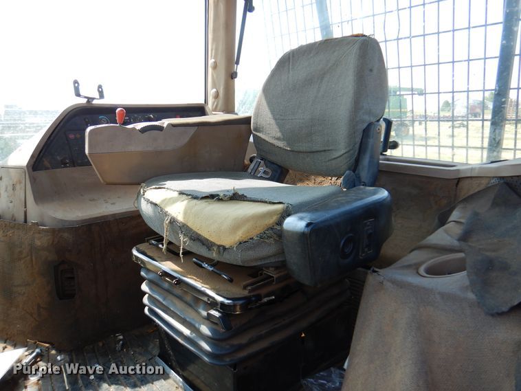 image for item DK2314 1996 John Deere 8400  MFWD tractor