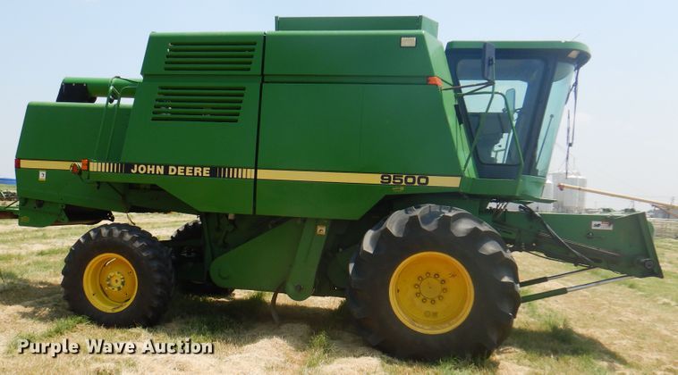 image for item DK2317 1993 John Deere 9500  combine