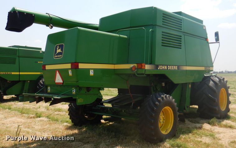 image for item DK2317 1993 John Deere 9500  combine