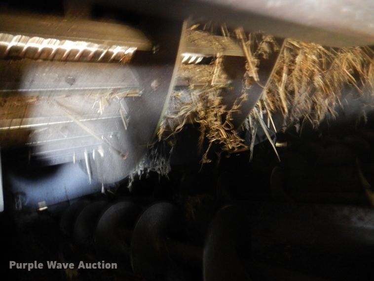 image for item DK2317 1993 John Deere 9500  combine