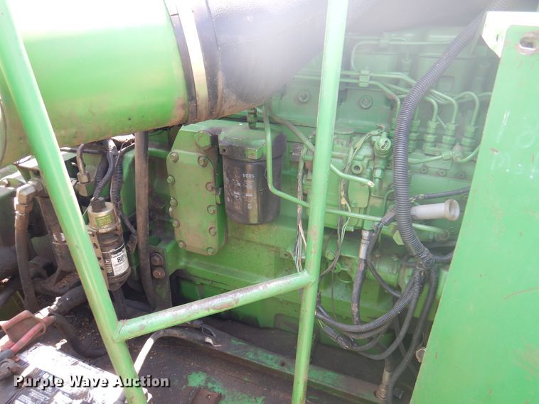 image for item DK2317 1993 John Deere 9500  combine