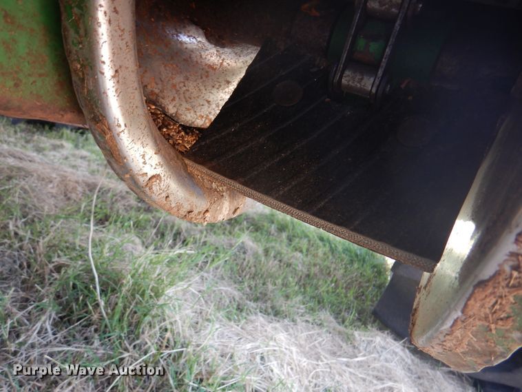 image for item DK2317 1993 John Deere 9500  combine