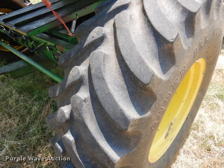 image for item DK2317 1993 John Deere 9500  combine