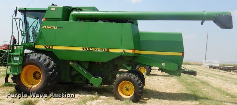 image for item DK2318 1998 John Deere 9510  combine
