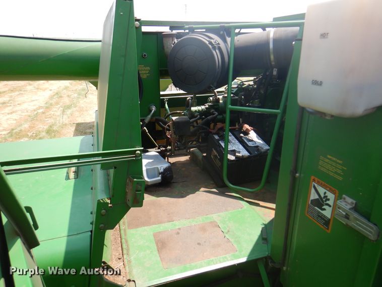 image for item DK2318 1998 John Deere 9510  combine