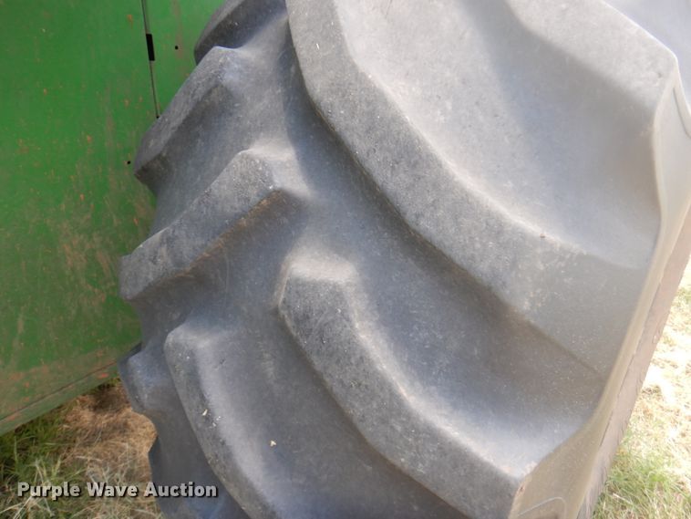 image for item DK2318 1998 John Deere 9510  combine