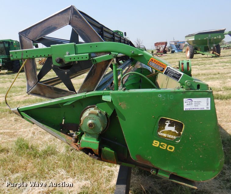 image for item DK2319 1995 John Deere 930  rigid head