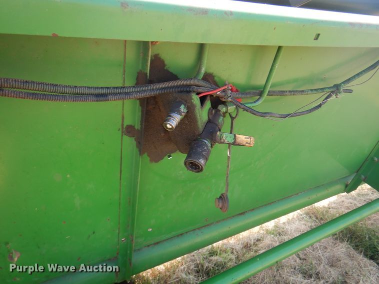 image for item DK2319 1995 John Deere 930  rigid head