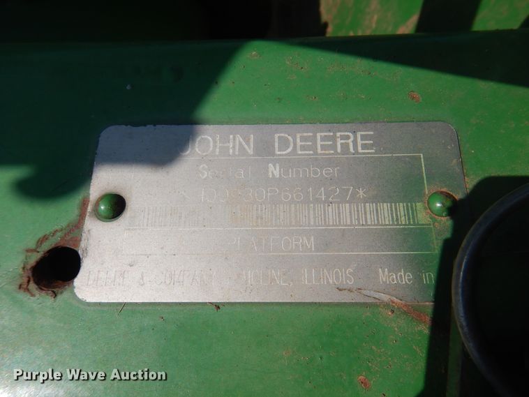 image for item DK2319 1995 John Deere 930  rigid head