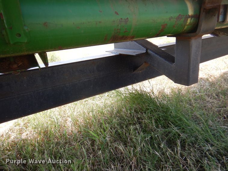 image for item DK2319 1995 John Deere 930  rigid head