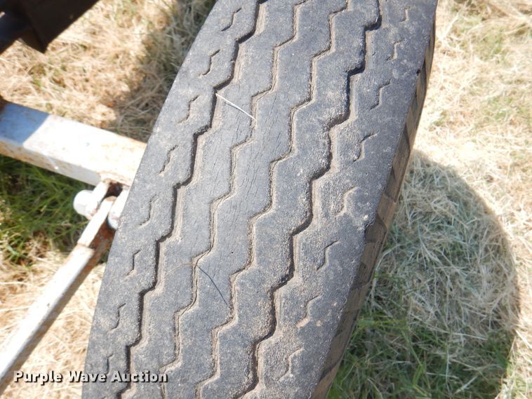 image for item DK2319 1995 John Deere 930  rigid head