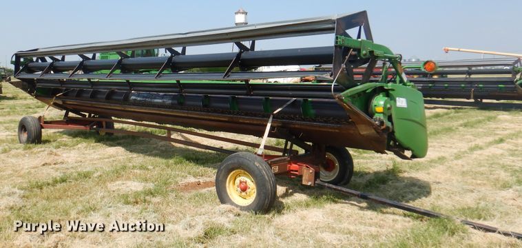 image for item DK2320 1995 John Deere 930  rigid head