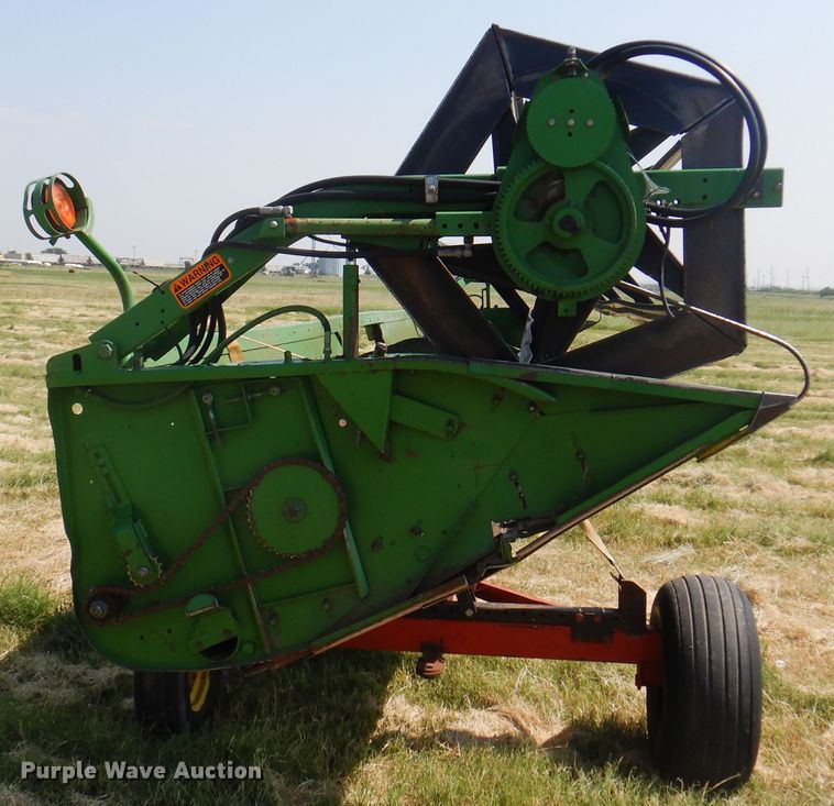 image for item DK2320 1995 John Deere 930  rigid head