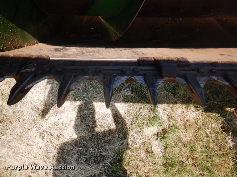 image for item DK2320 1995 John Deere 930  rigid head