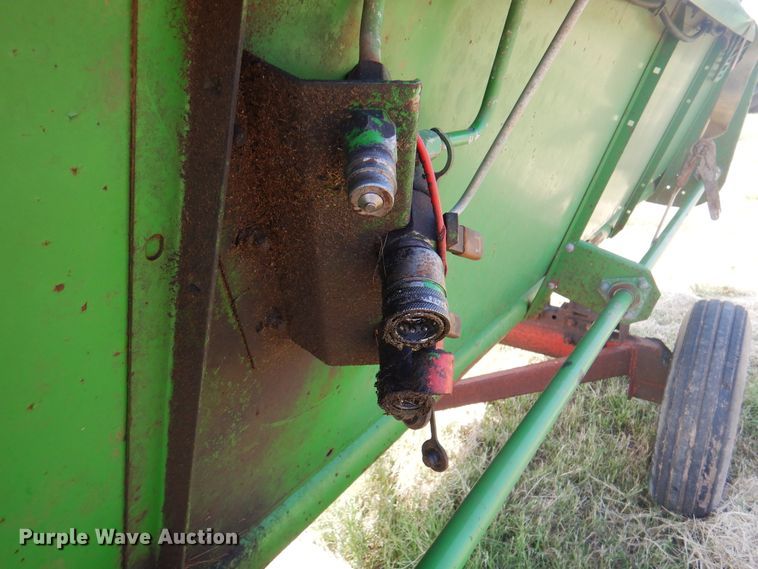 image for item DK2320 1995 John Deere 930  rigid head
