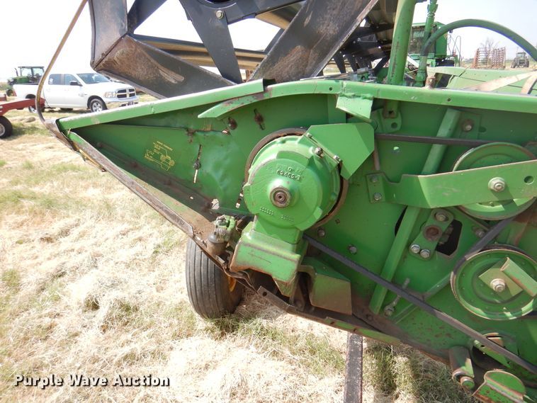 image for item DK2320 1995 John Deere 930  rigid head