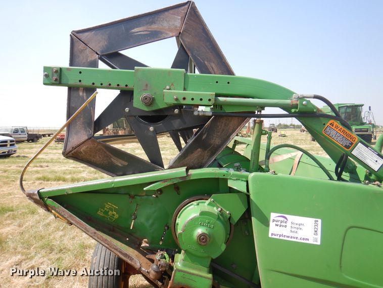 image for item DK2320 1995 John Deere 930  rigid head