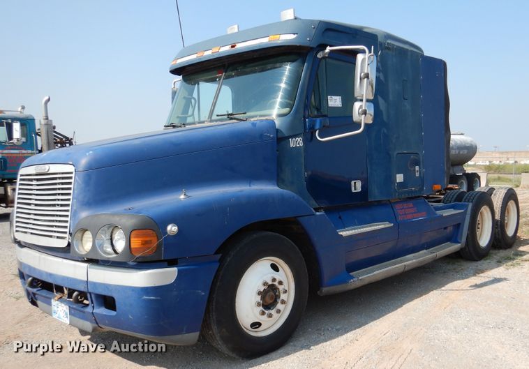 image for item DK2321 1997 Freightliner FLC120  semi truck